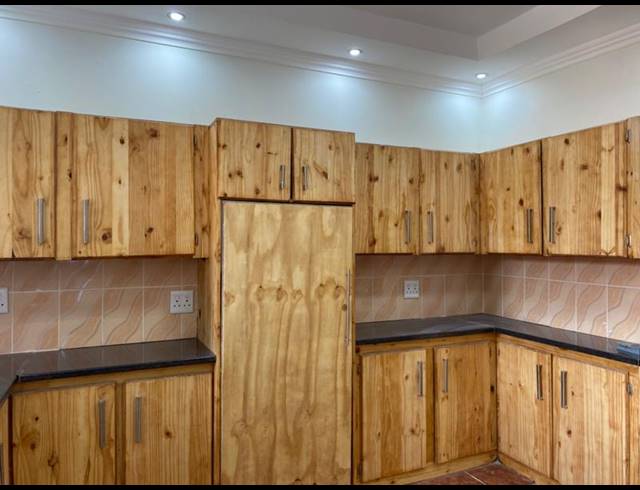 3 BEDROOM PROPERTY TO RENT IN CHROOM PARK